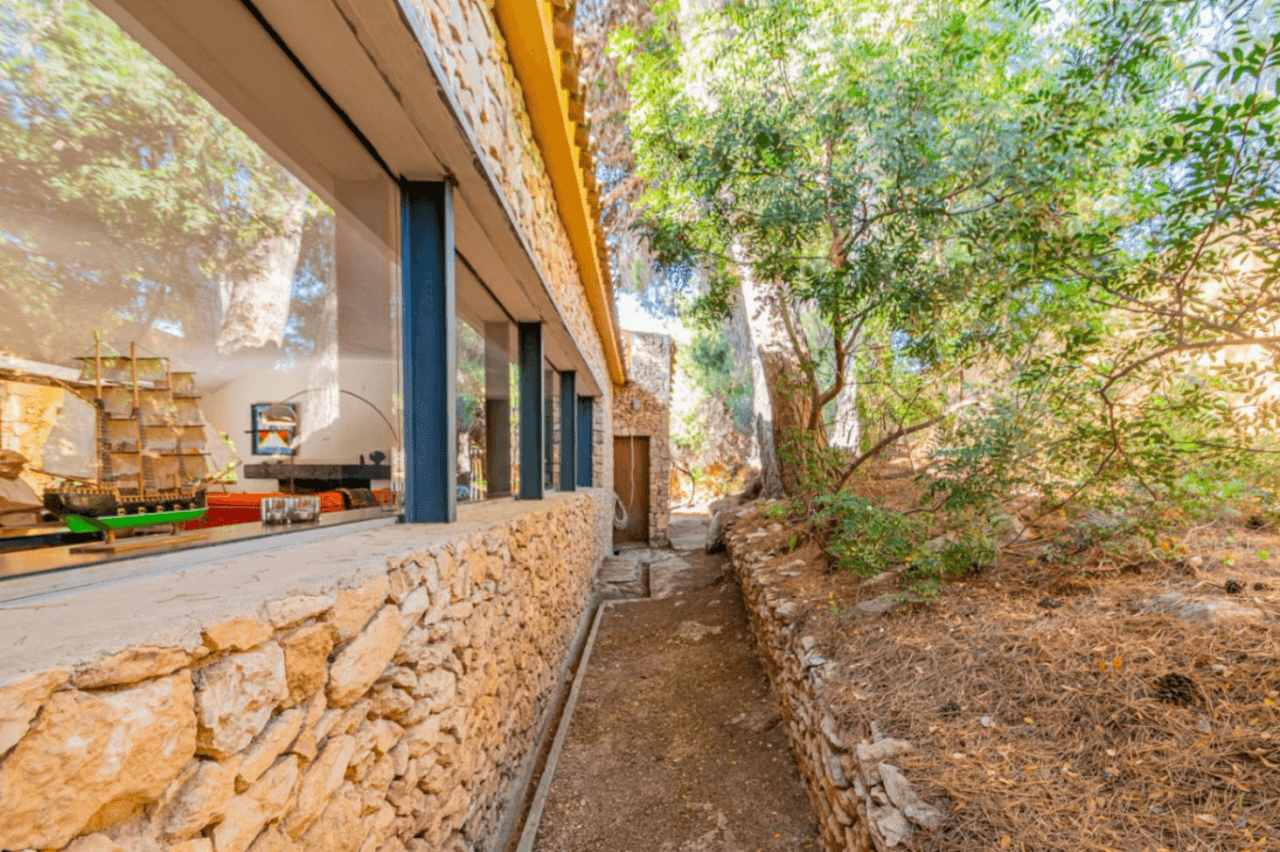 Chalet en venta en Camp d'esports, Lérida con piscina y 3 habitaciones